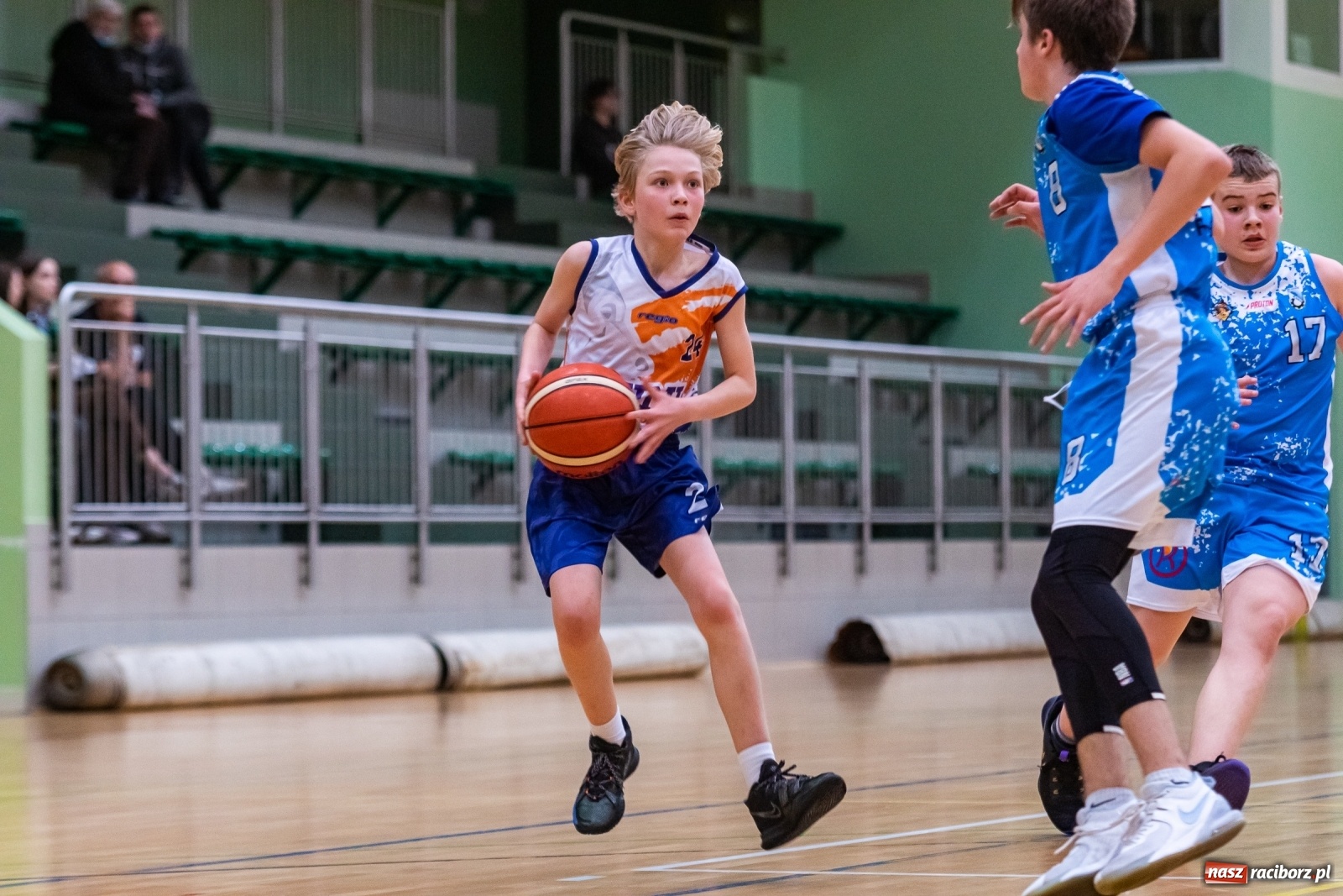 Zdjęcie w galerii na portalu naszraciborz.pl: Dwa oblicza Minibasketball Racibórz [FOTO] wiadomości z regionu