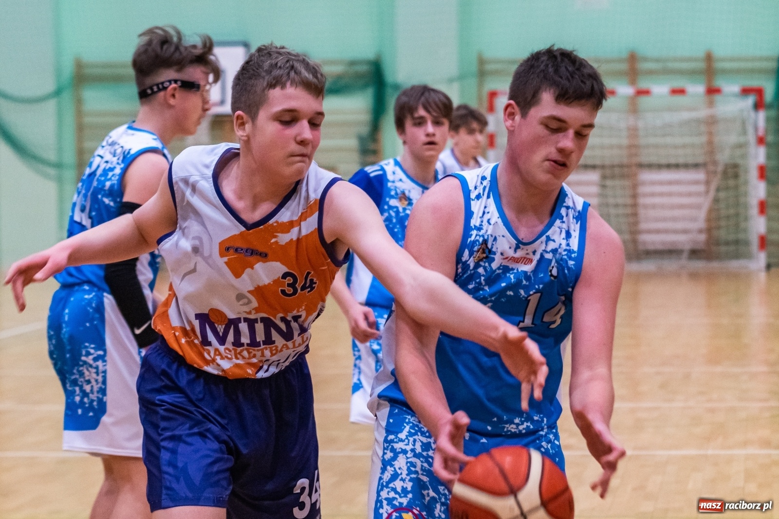 Zdjęcie w galerii na portalu naszraciborz.pl: Dwa oblicza Minibasketball Racibórz [FOTO] wiadomości z regionu