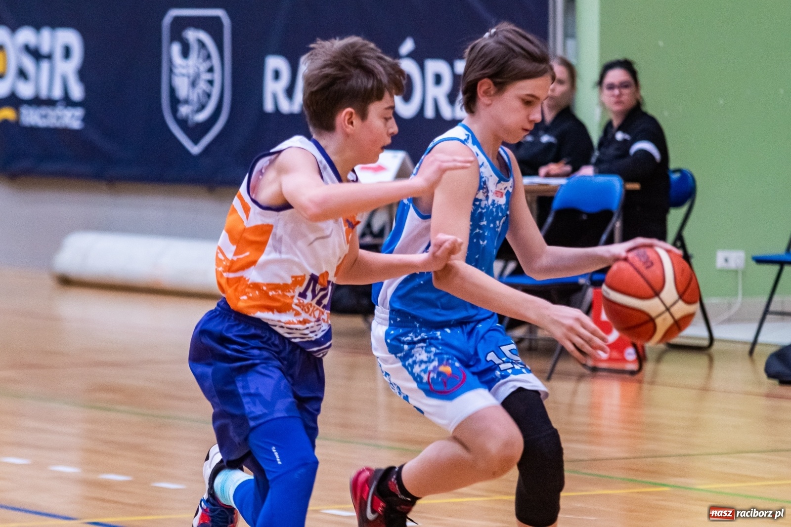 Zdjęcie w galerii na portalu naszraciborz.pl: Dwa oblicza Minibasketball Racibórz [FOTO] wiadomości z regionu