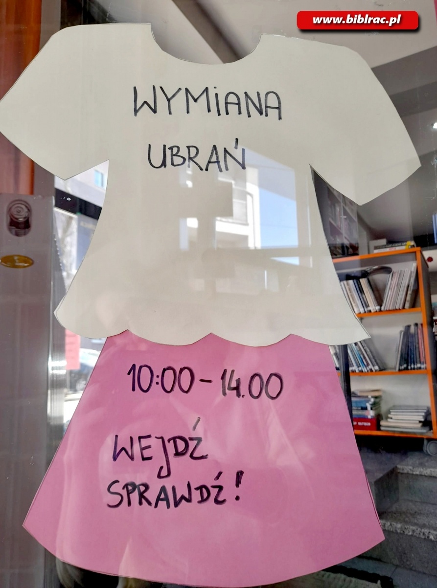 Zdjęcie w galerii na portalu naszraciborz.pl: Na Ostrogu odbyło się pierwsze Ciuchowisko wiadomości z regionu