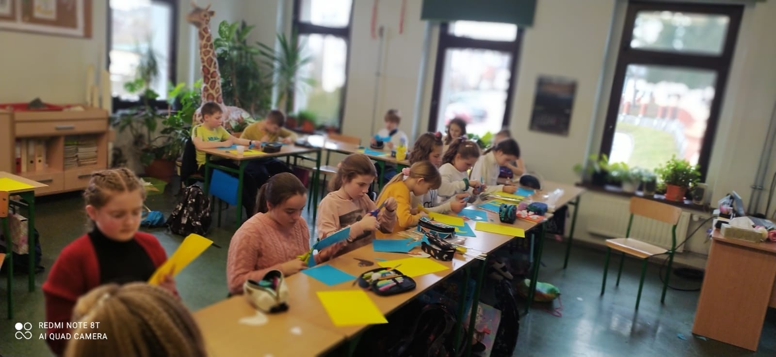 Zdjęcie w galerii na portalu naszraciborz.pl: W Brzeziu powstają niebiesko-żółte mini przytulanki wiadomości z regionu