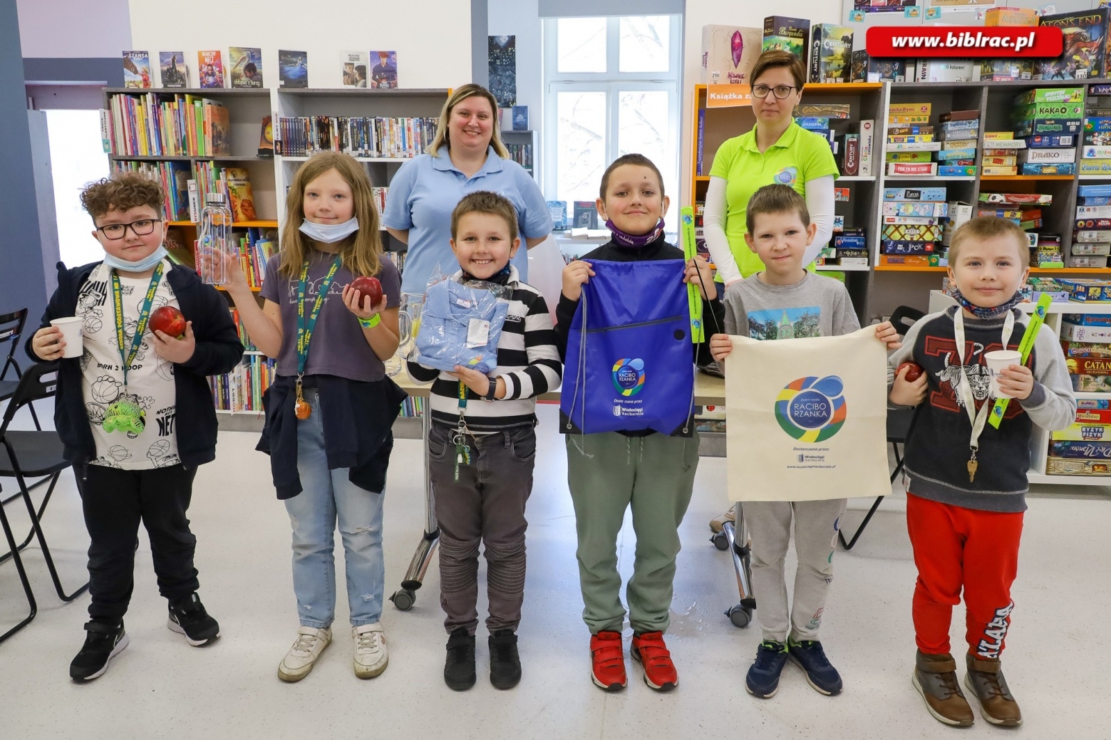 Zdjęcie w galerii na portalu naszraciborz.pl: Dzień Wody z Wodociągami Raciborskimi w bibliotece wiadomości z regionu