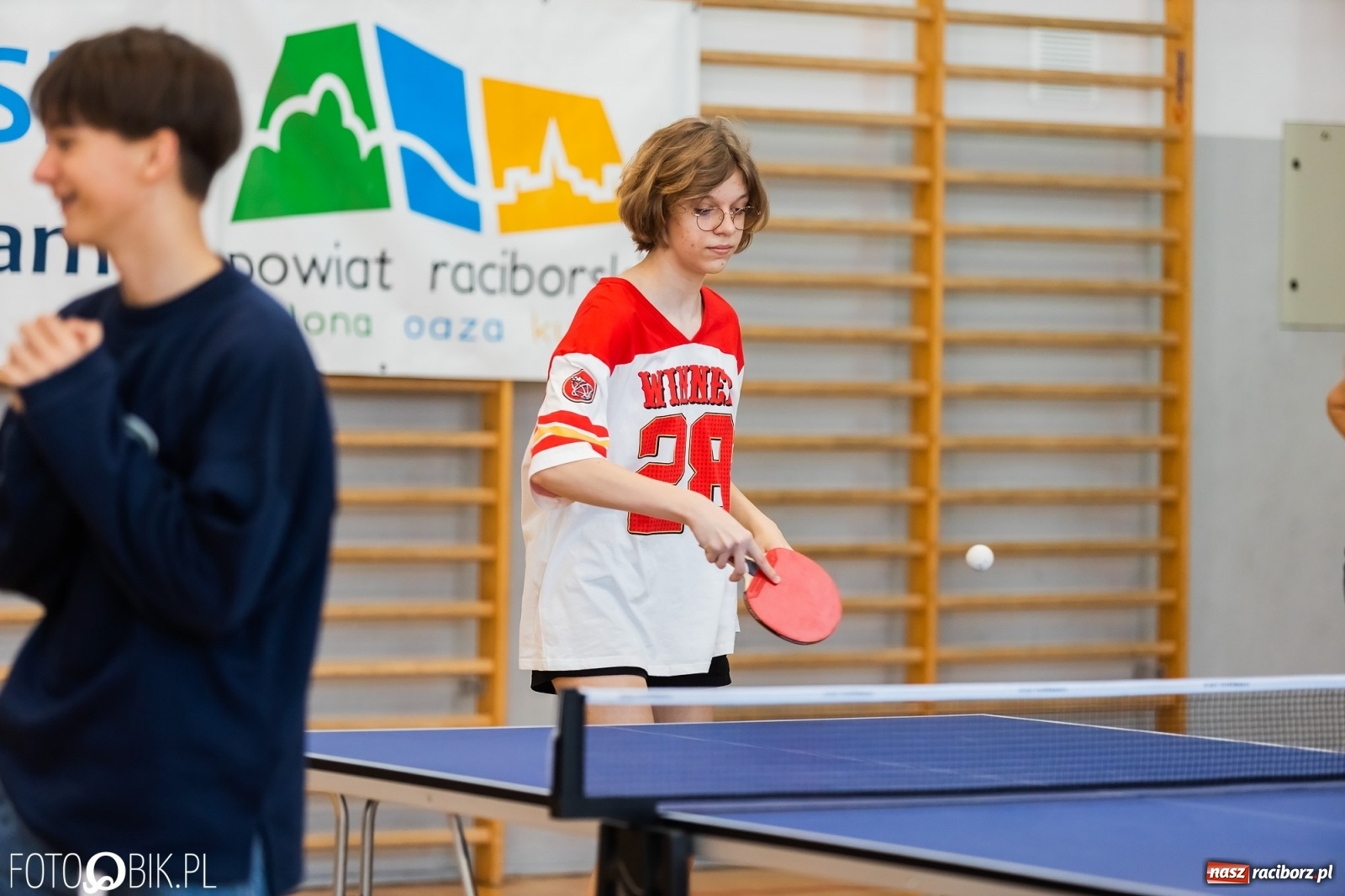 Zdjęcie w galerii na portalu naszraciborz.pl: Tenis stołowy szkół podstawowych w PCS wiadomości z regionu