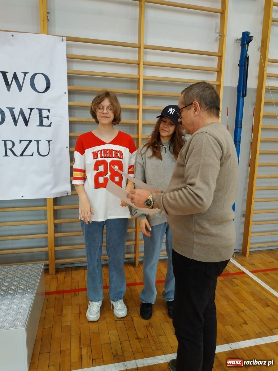 Zdjęcie w galerii na portalu naszraciborz.pl: Tenis stołowy szkół podstawowych w PCS wiadomości z regionu