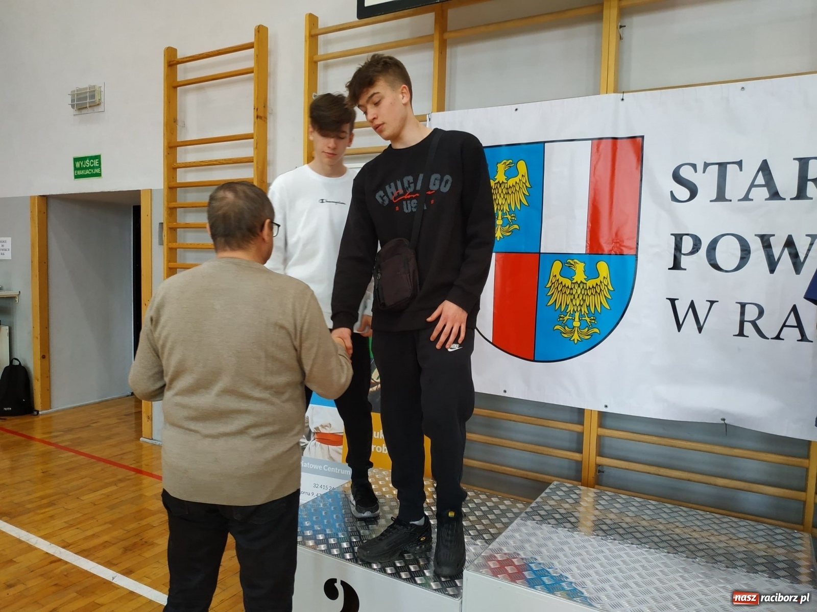 Zdjęcie w galerii na portalu naszraciborz.pl: Tenis stołowy szkół podstawowych w PCS wiadomości z regionu