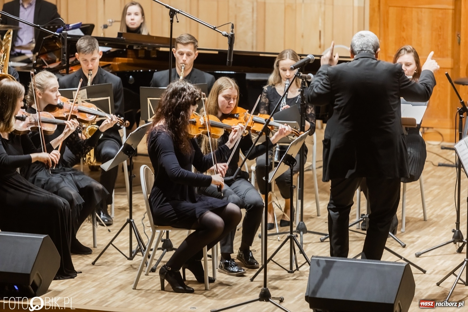 Zdjęcie w galerii na portalu naszraciborz.pl: Koncert orkiestr RCK w Państwowej Szkole Muzycznej wiadomości z regionu