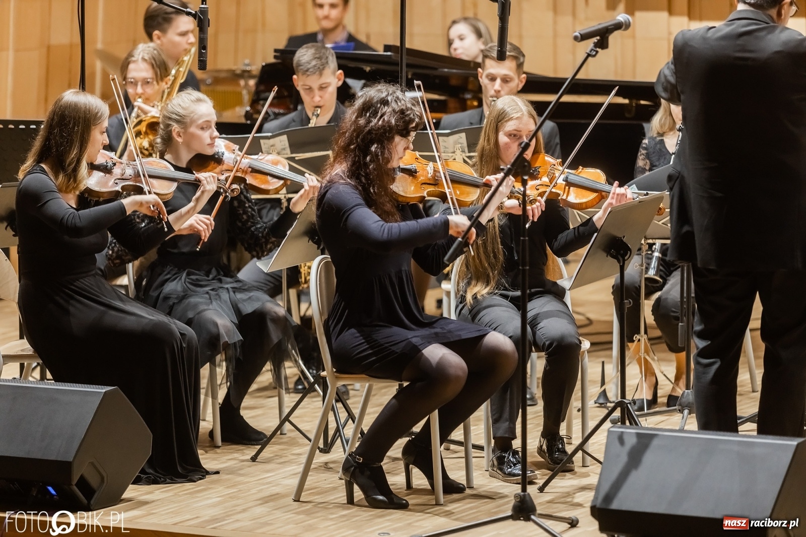 Zdjęcie w galerii na portalu naszraciborz.pl: Koncert orkiestr RCK w Państwowej Szkole Muzycznej wiadomości z regionu