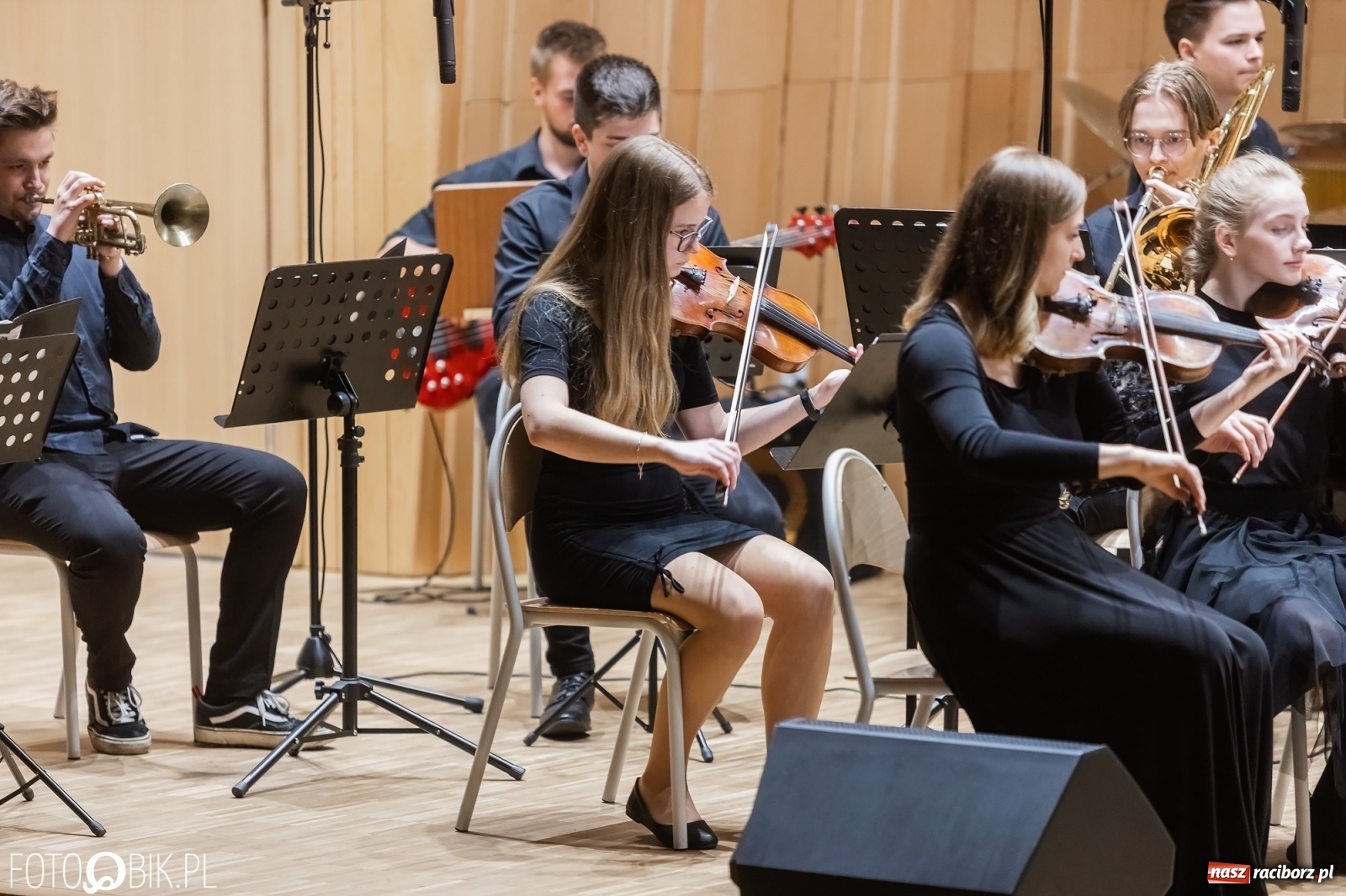 Zdjęcie w galerii na portalu naszraciborz.pl: Koncert orkiestr RCK w Państwowej Szkole Muzycznej wiadomości z regionu
