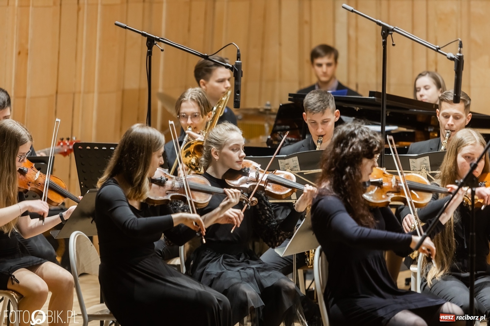 Zdjęcie w galerii na portalu naszraciborz.pl: Koncert orkiestr RCK w Państwowej Szkole Muzycznej wiadomości z regionu