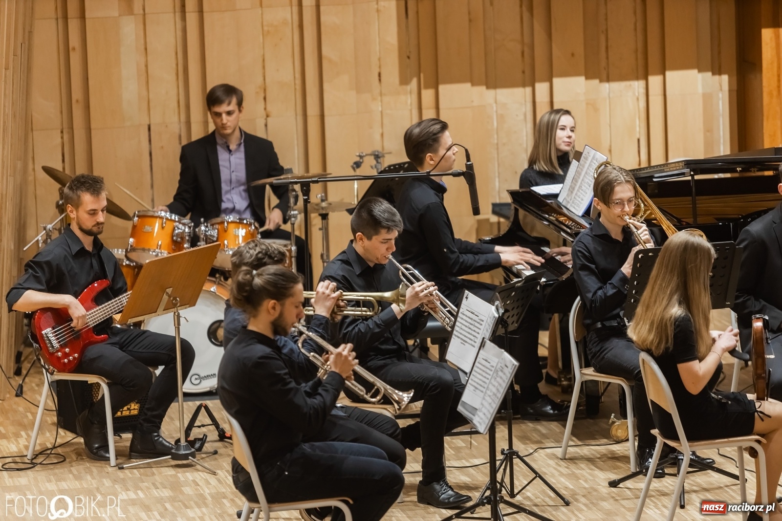 Zdjęcie w galerii na portalu naszraciborz.pl: Koncert orkiestr RCK w Państwowej Szkole Muzycznej wiadomości z regionu