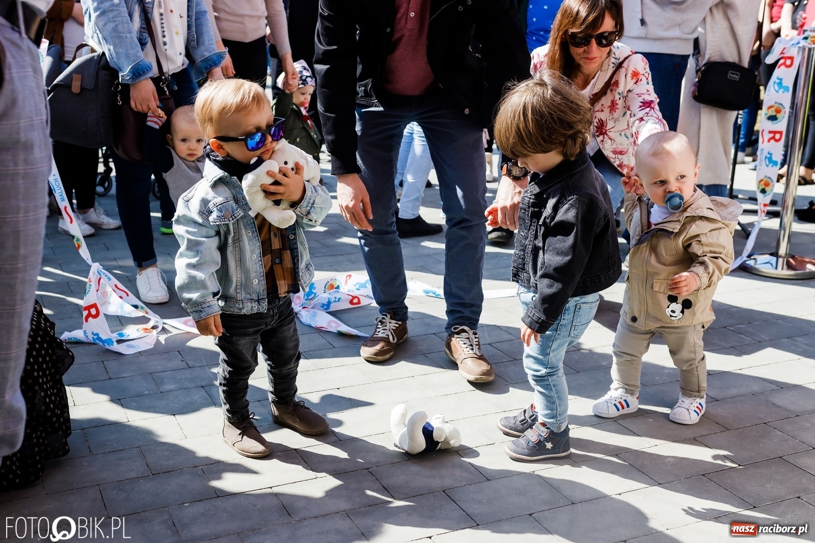 Zdjęcie w galerii na portalu naszraciborz.pl: Spełniona obietnica i superbohater w pelerynie, czyli prezydent i naczelnik otwierają żłobek wiadomości z regionu
