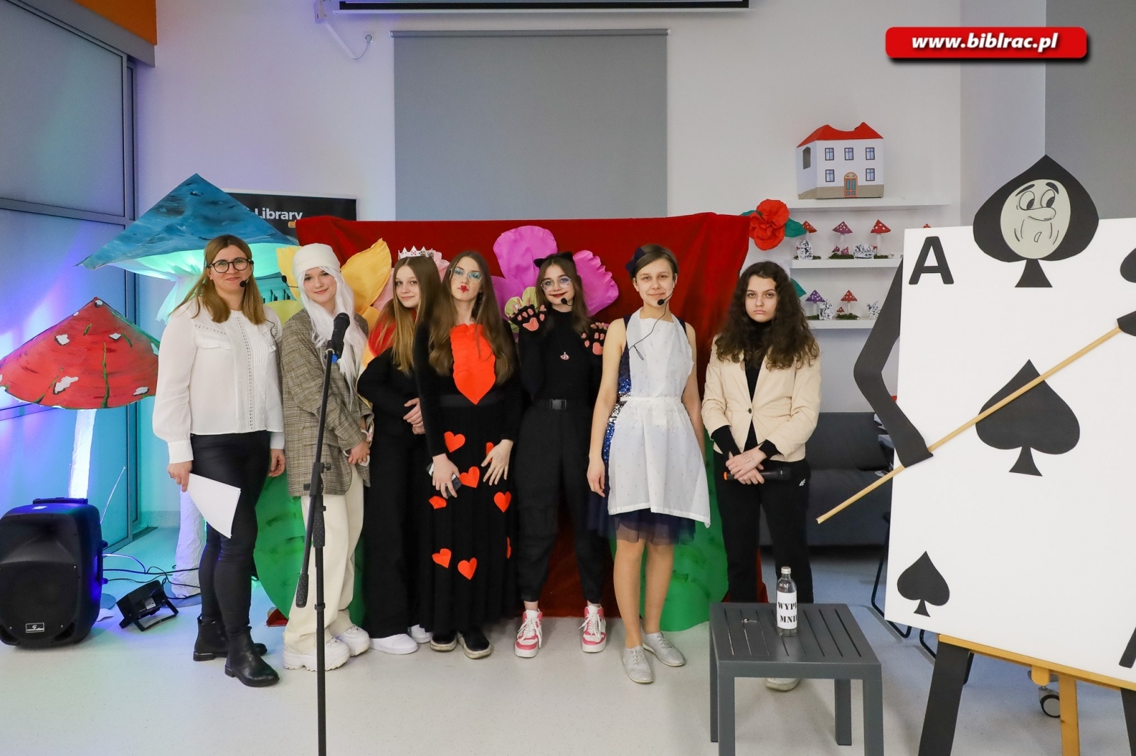 Zdjęcie w galerii na portalu naszraciborz.pl: 906 uczestników wzięło udział w Ogólnopolskim Konkursie Plastycznym Alicja w Krainie Czarów wiadomości z regionu