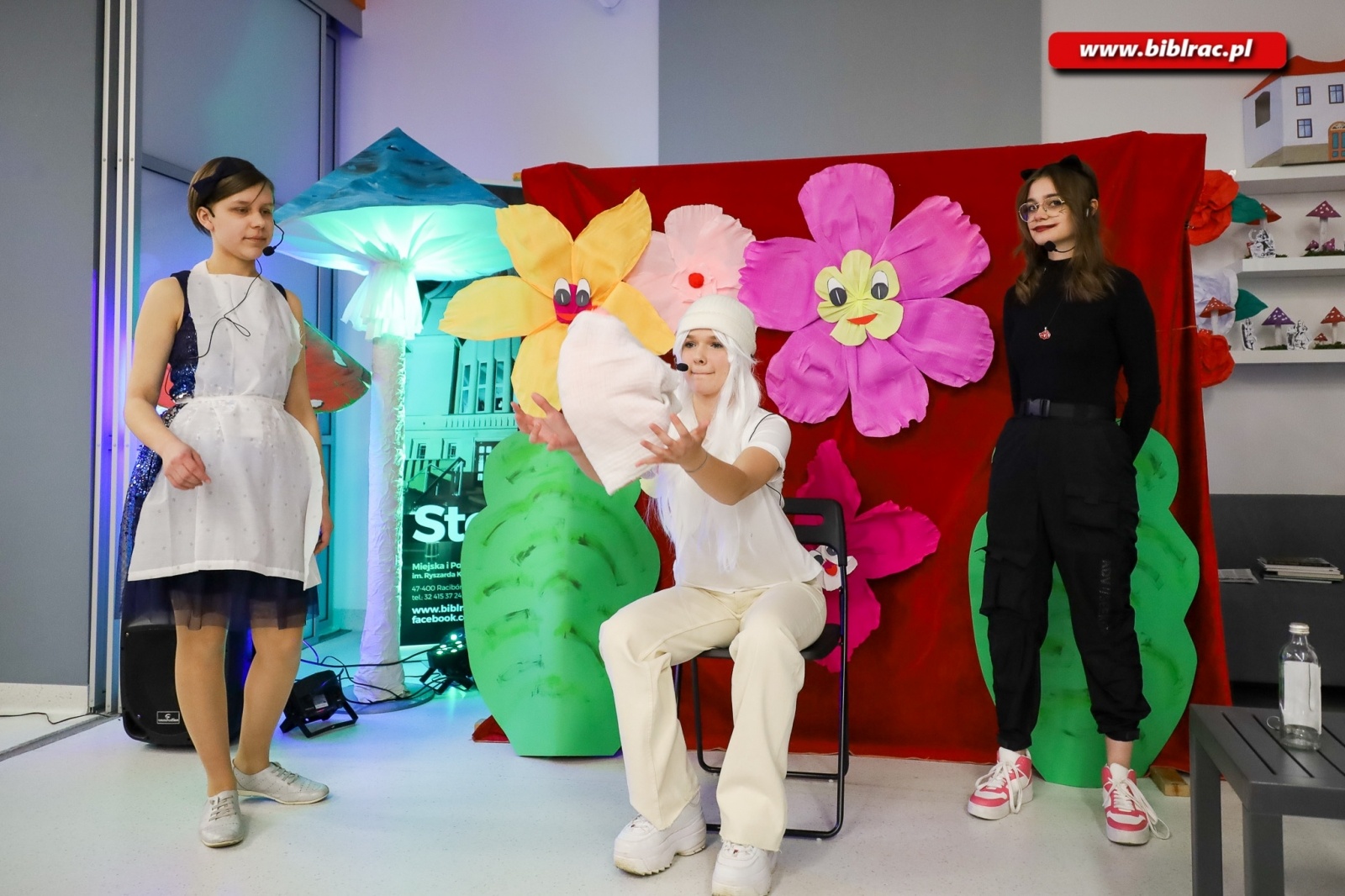 Zdjęcie w galerii na portalu naszraciborz.pl: 906 uczestników wzięło udział w Ogólnopolskim Konkursie Plastycznym Alicja w Krainie Czarów wiadomości z regionu