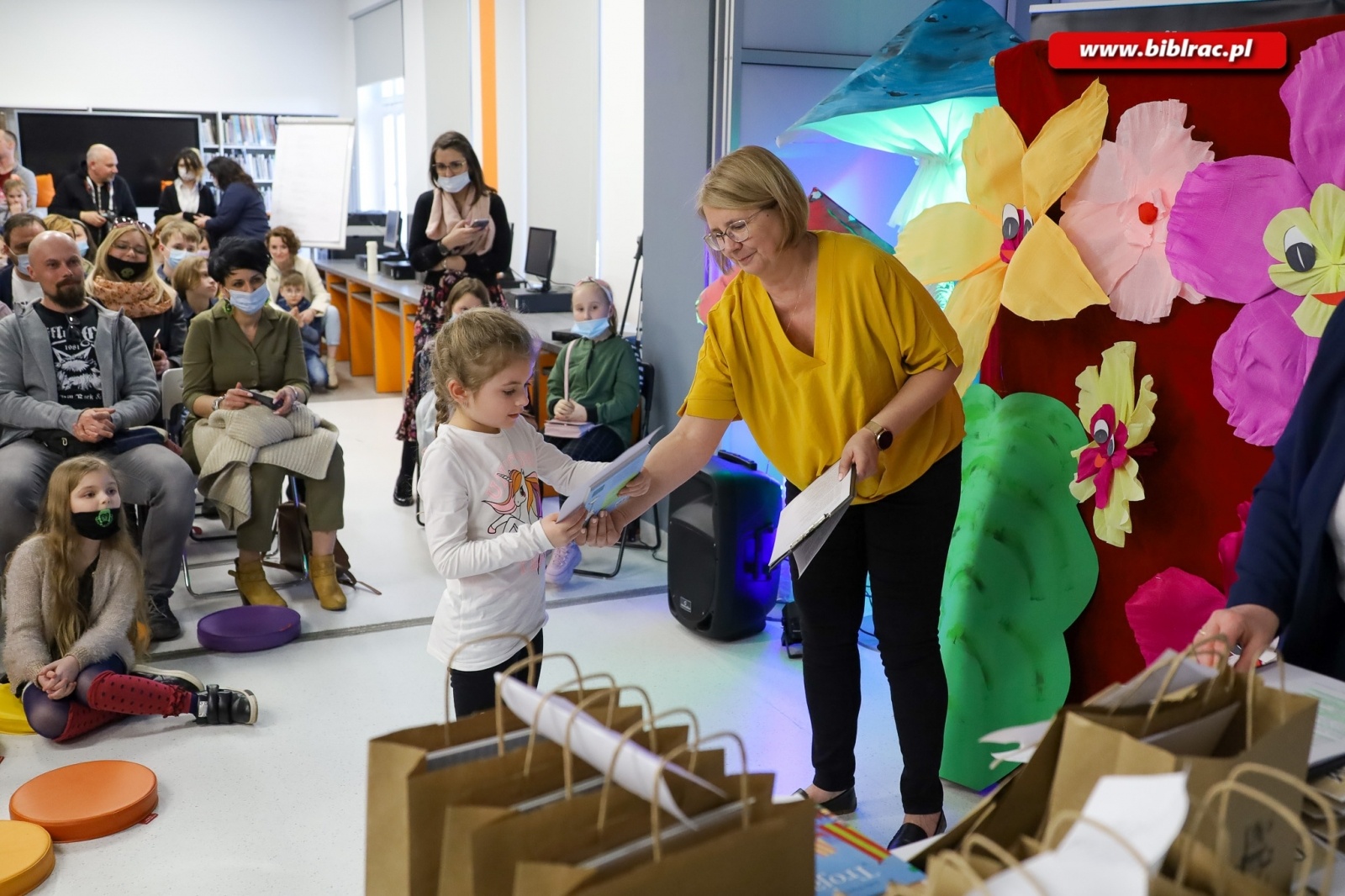 Zdjęcie w galerii na portalu naszraciborz.pl: 906 uczestników wzięło udział w Ogólnopolskim Konkursie Plastycznym Alicja w Krainie Czarów wiadomości z regionu