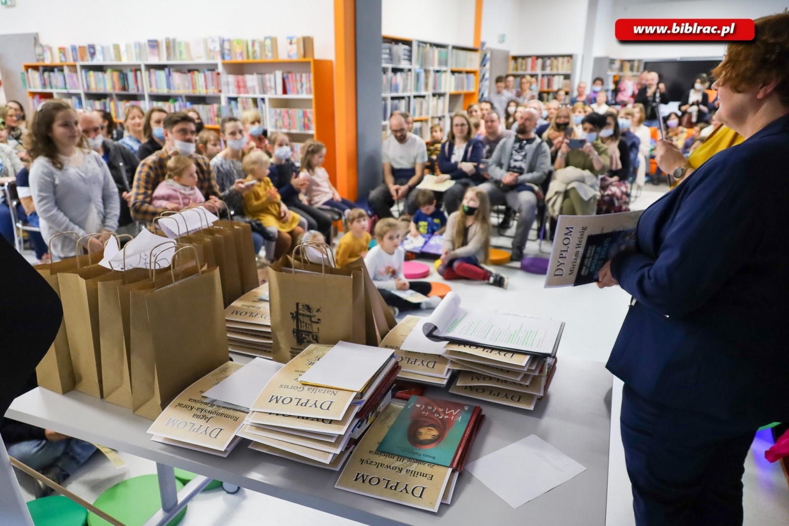 Zdjęcie w galerii na portalu naszraciborz.pl: 906 uczestników wzięło udział w Ogólnopolskim Konkursie Plastycznym Alicja w Krainie Czarów wiadomości z regionu