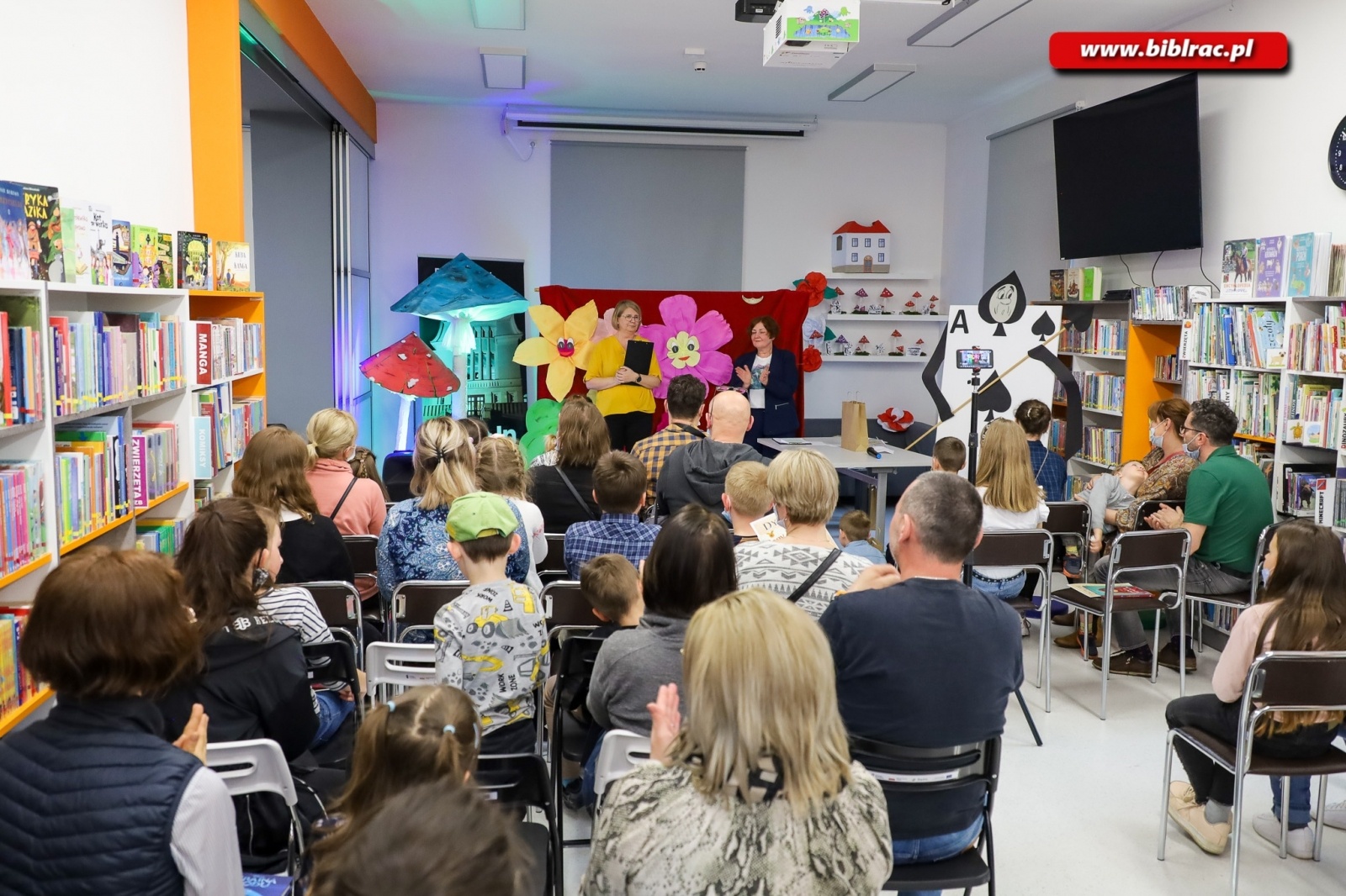 Zdjęcie w galerii na portalu naszraciborz.pl: 906 uczestników wzięło udział w Ogólnopolskim Konkursie Plastycznym Alicja w Krainie Czarów wiadomości z regionu