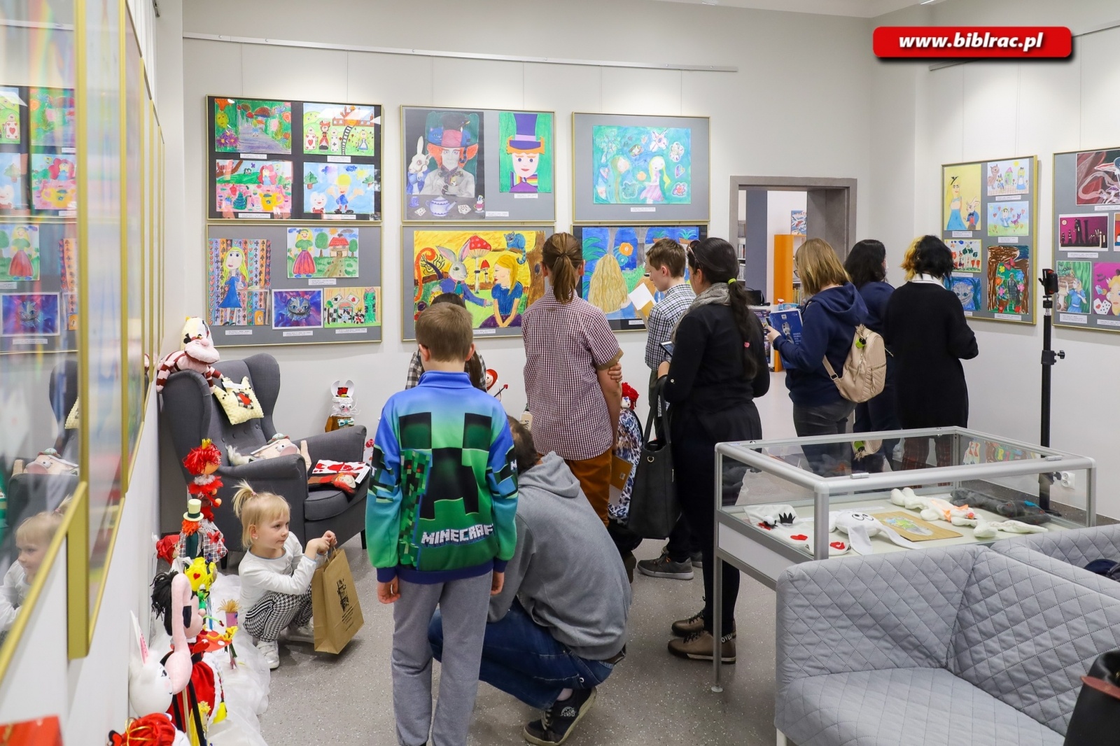 Zdjęcie w galerii na portalu naszraciborz.pl: 906 uczestników wzięło udział w Ogólnopolskim Konkursie Plastycznym Alicja w Krainie Czarów wiadomości z regionu