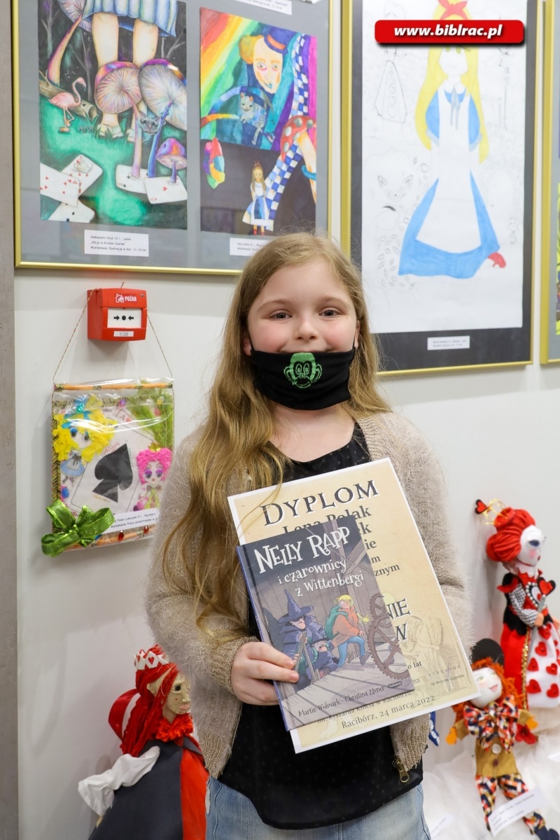 Zdjęcie w galerii na portalu naszraciborz.pl: 906 uczestników wzięło udział w Ogólnopolskim Konkursie Plastycznym Alicja w Krainie Czarów wiadomości z regionu
