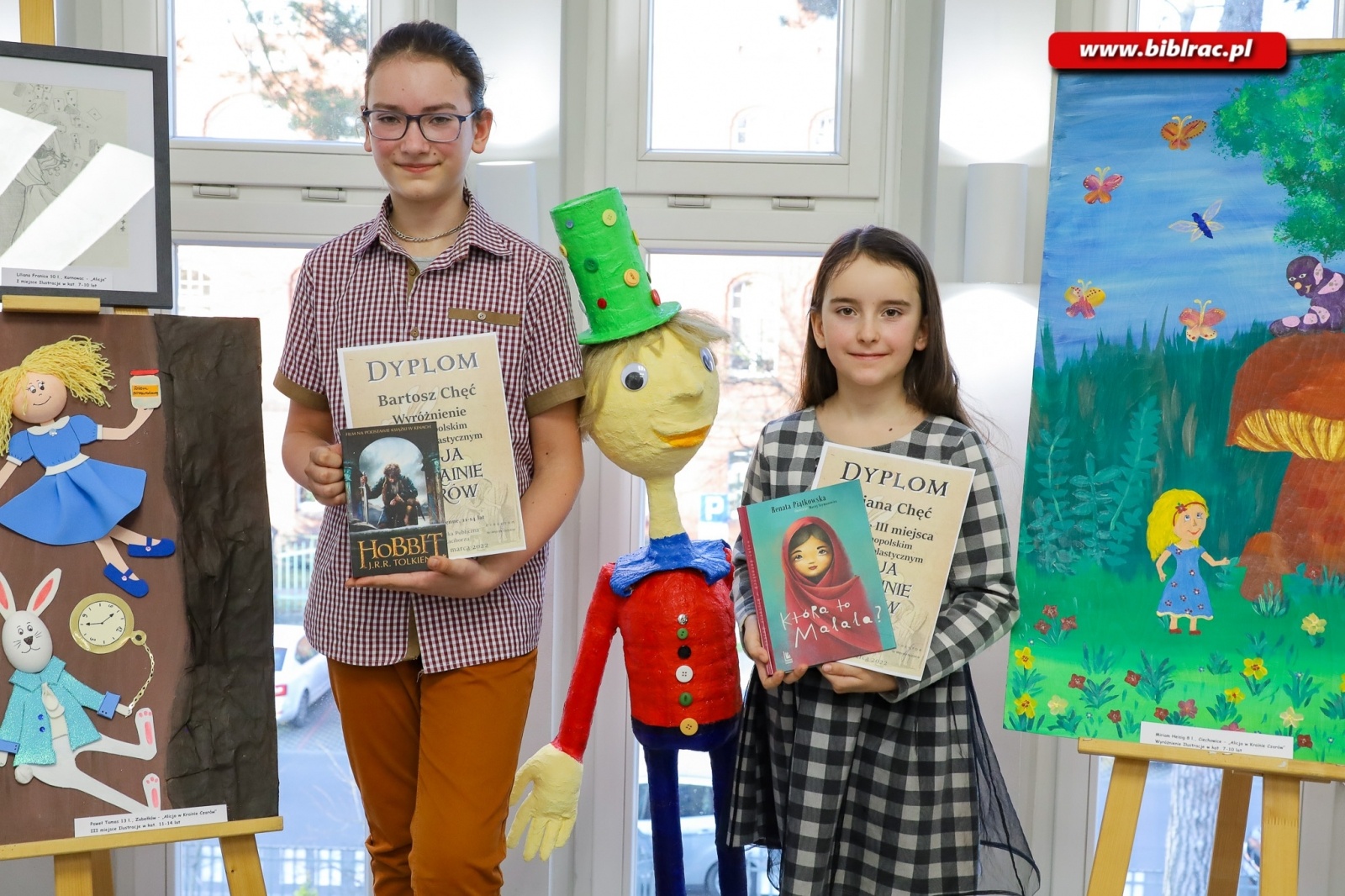 Zdjęcie w galerii na portalu naszraciborz.pl: 906 uczestników wzięło udział w Ogólnopolskim Konkursie Plastycznym Alicja w Krainie Czarów wiadomości z regionu