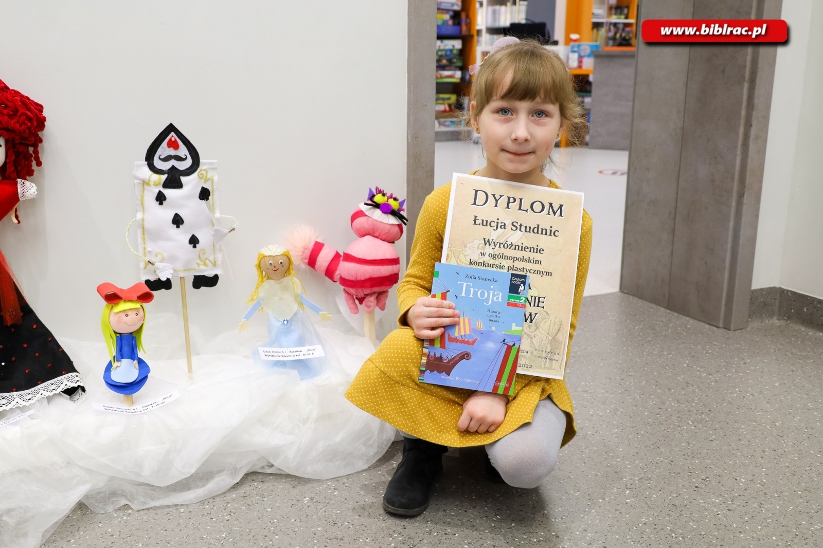 Zdjęcie w galerii na portalu naszraciborz.pl: 906 uczestników wzięło udział w Ogólnopolskim Konkursie Plastycznym Alicja w Krainie Czarów wiadomości z regionu
