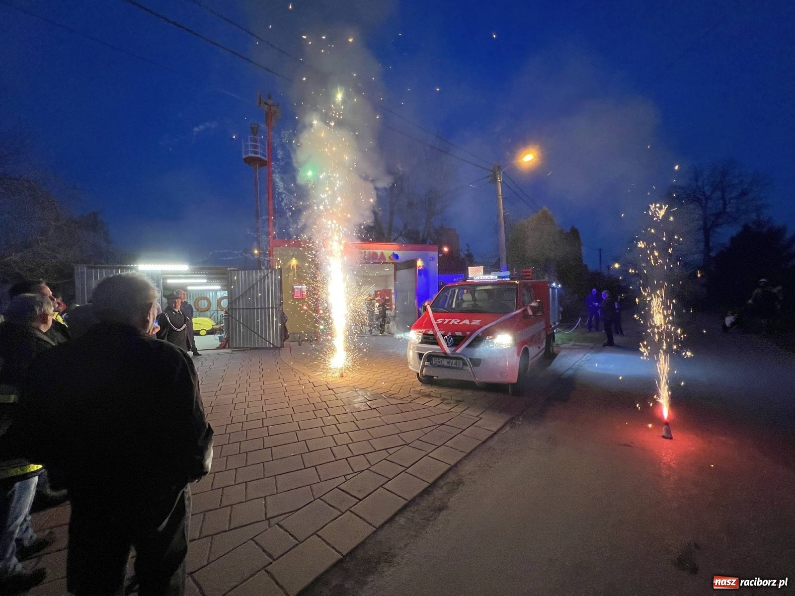 Zdjęcie w galerii na portalu naszraciborz.pl: OSP Ruda z nowym lekkim wozem bojowym [FOTO i WIDEO] wiadomości z regionu