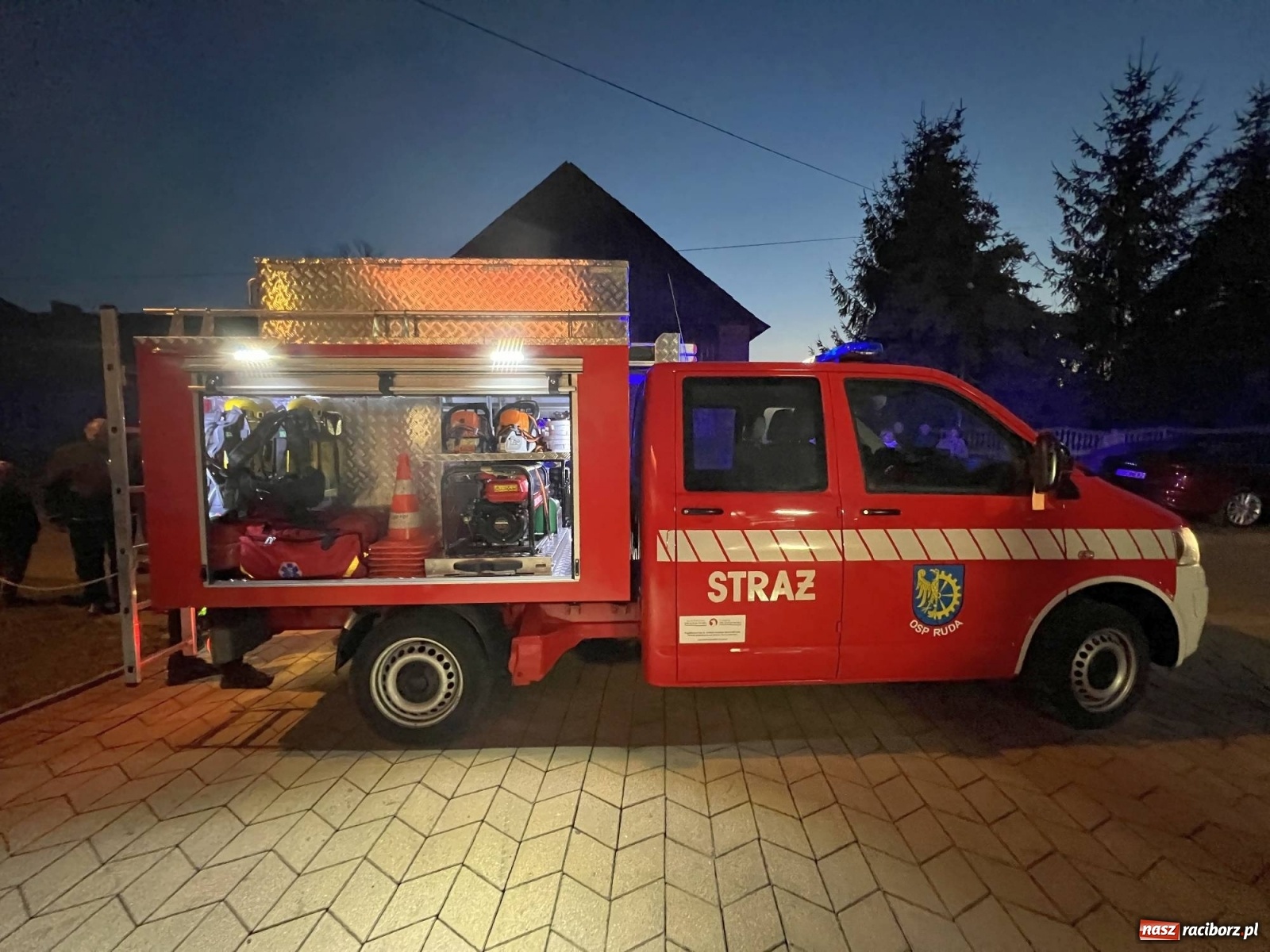 Zdjęcie w galerii na portalu naszraciborz.pl: OSP Ruda z nowym lekkim wozem bojowym [FOTO i WIDEO] wiadomości z regionu