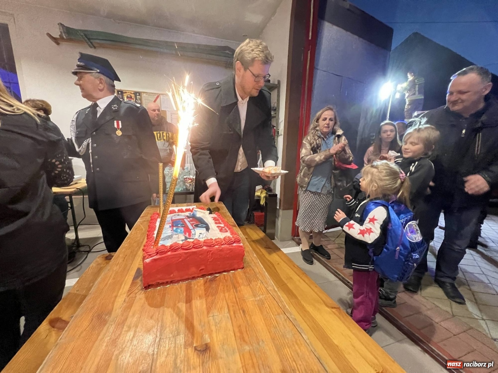 Zdjęcie w galerii na portalu naszraciborz.pl: OSP Ruda z nowym lekkim wozem bojowym [FOTO i WIDEO] wiadomości z regionu