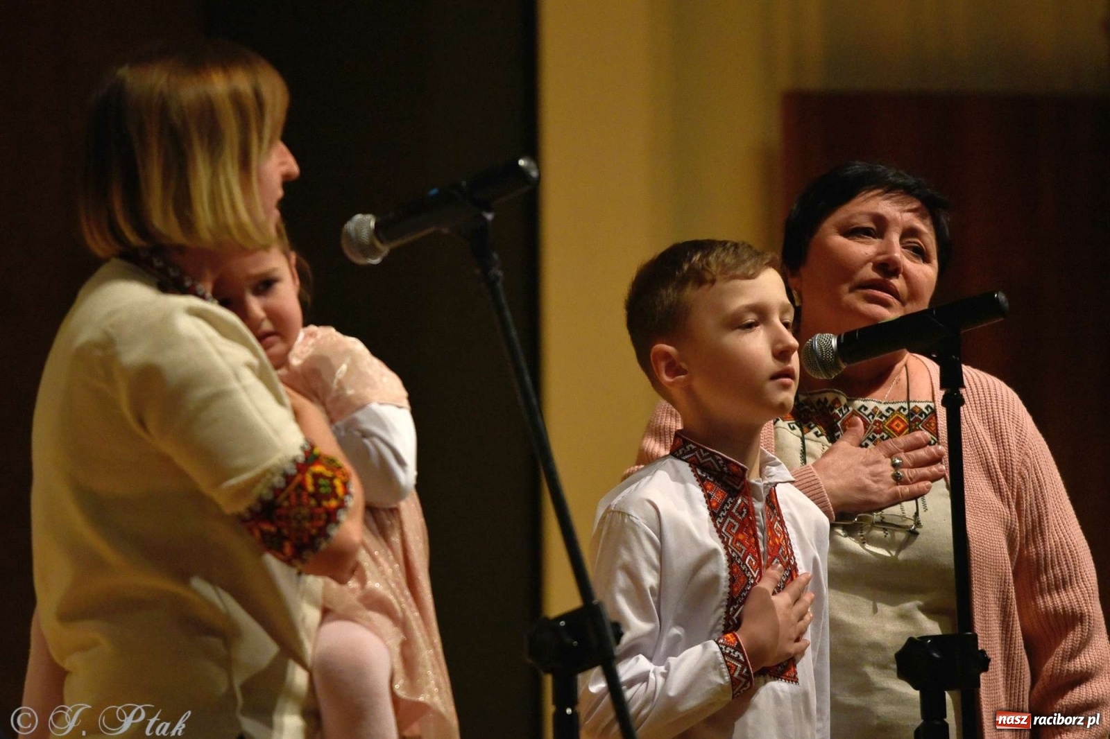 Zdjęcie w galerii na portalu naszraciborz.pl: Zespoły Źródła w koncercie charytatywnym na rzecz Kamilka wiadomości z regionu