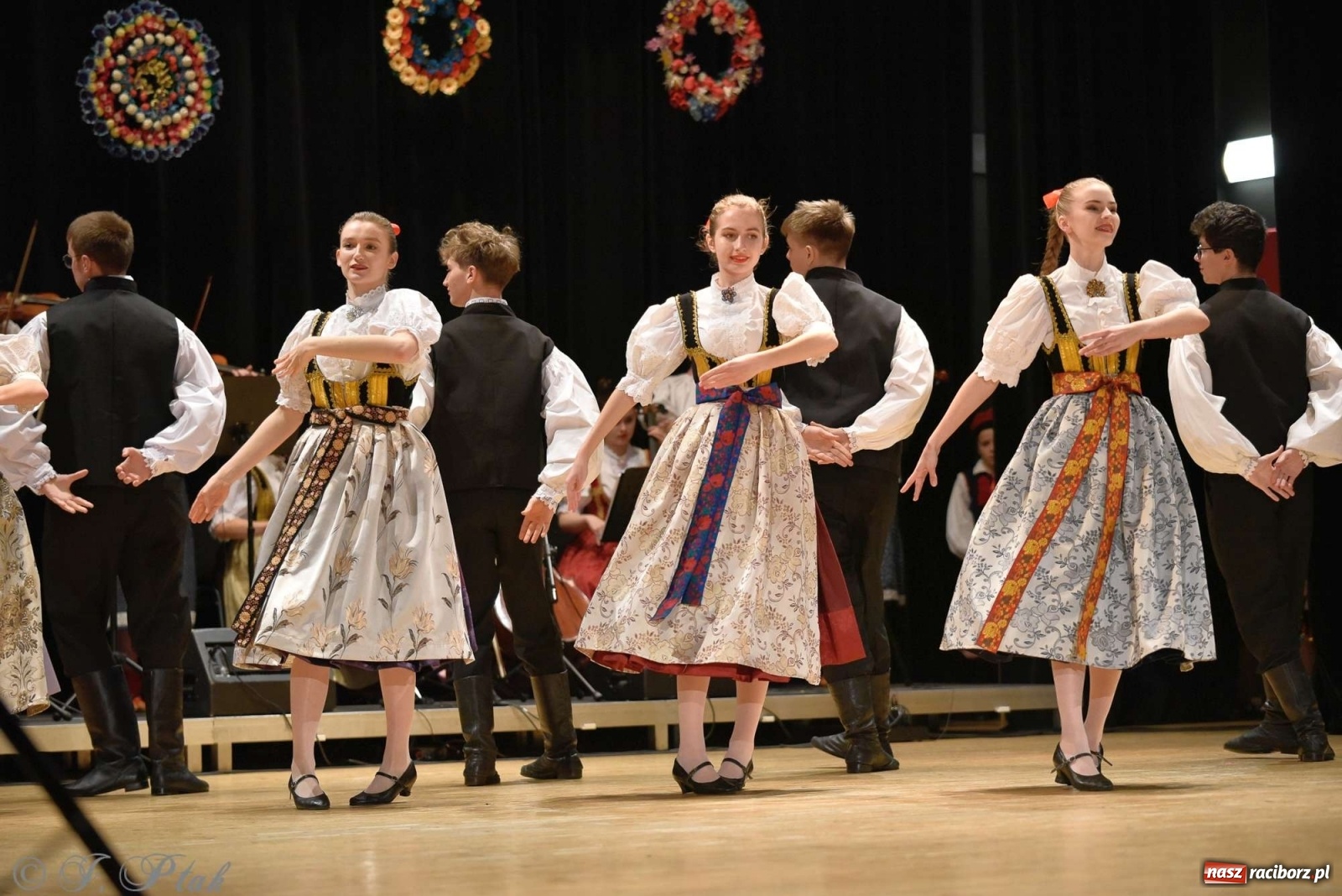 Zdjęcie w galerii na portalu naszraciborz.pl: Zespoły Źródła w koncercie charytatywnym na rzecz Kamilka wiadomości z regionu