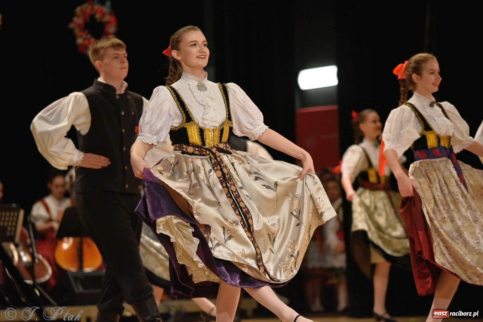 Zdjęcie w galerii na portalu naszraciborz.pl: Zespoły Źródła w koncercie charytatywnym na rzecz Kamilka wiadomości z regionu