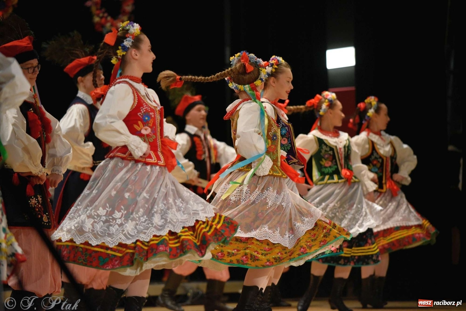 Zdjęcie w galerii na portalu naszraciborz.pl: Zespoły Źródła w koncercie charytatywnym na rzecz Kamilka wiadomości z regionu