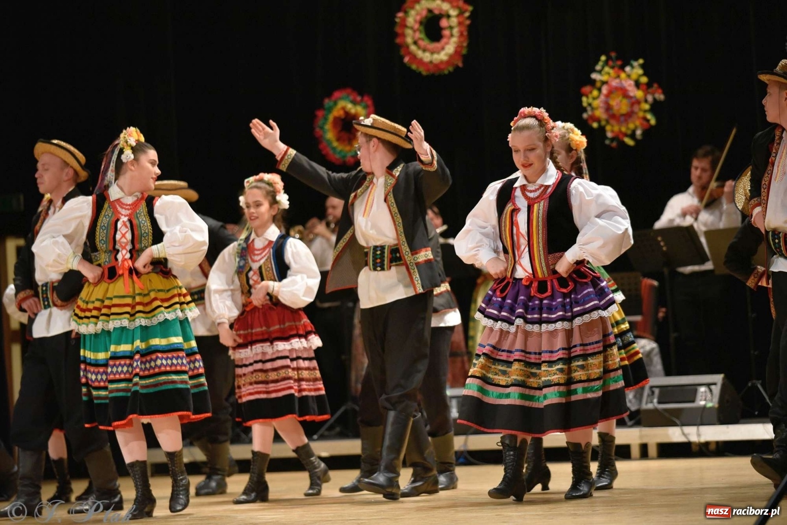 Zdjęcie w galerii na portalu naszraciborz.pl: Zespoły Źródła w koncercie charytatywnym na rzecz Kamilka wiadomości z regionu