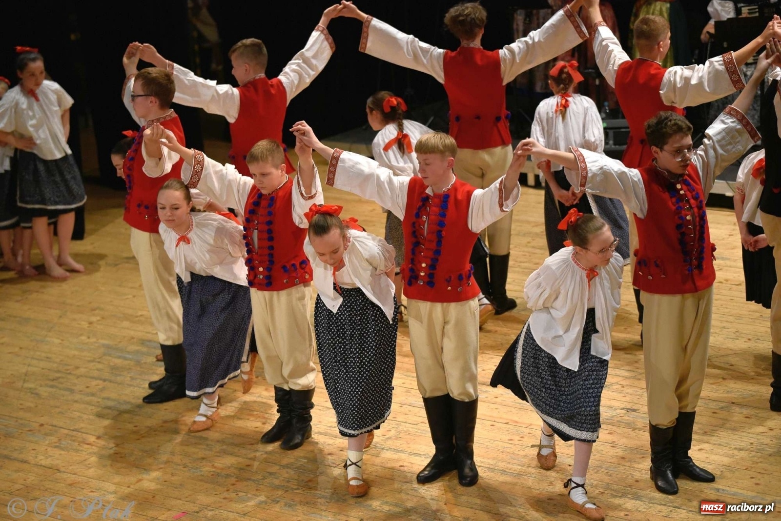 Zdjęcie w galerii na portalu naszraciborz.pl: Zespoły Źródła w koncercie charytatywnym na rzecz Kamilka wiadomości z regionu