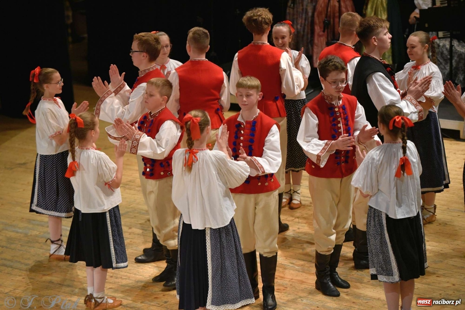 Zdjęcie w galerii na portalu naszraciborz.pl: Zespoły Źródła w koncercie charytatywnym na rzecz Kamilka wiadomości z regionu