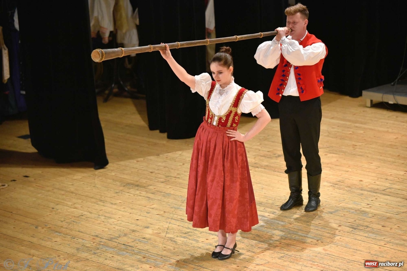 Zdjęcie w galerii na portalu naszraciborz.pl: Zespoły Źródła w koncercie charytatywnym na rzecz Kamilka wiadomości z regionu