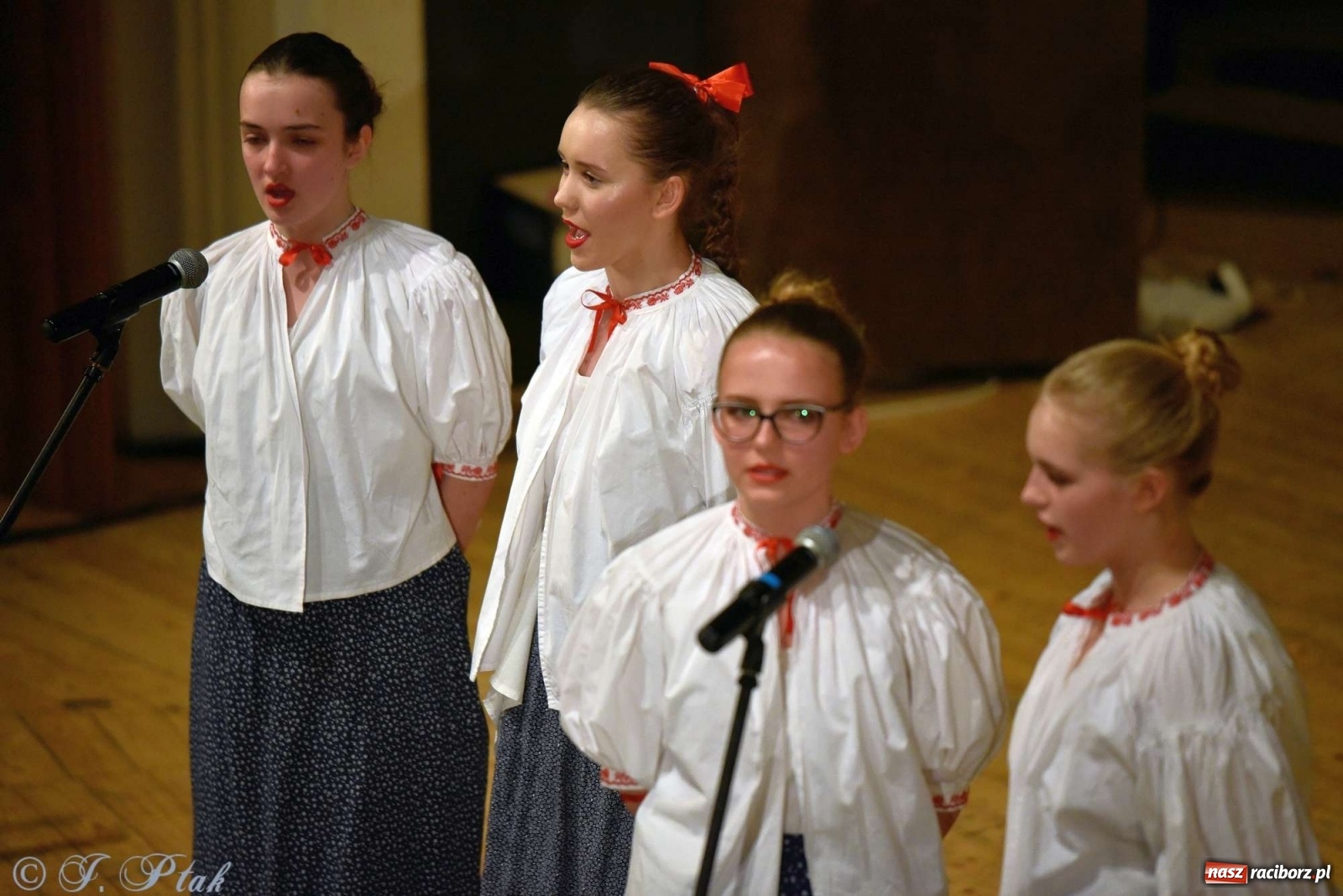 Zdjęcie w galerii na portalu naszraciborz.pl: Zespoły Źródła w koncercie charytatywnym na rzecz Kamilka wiadomości z regionu