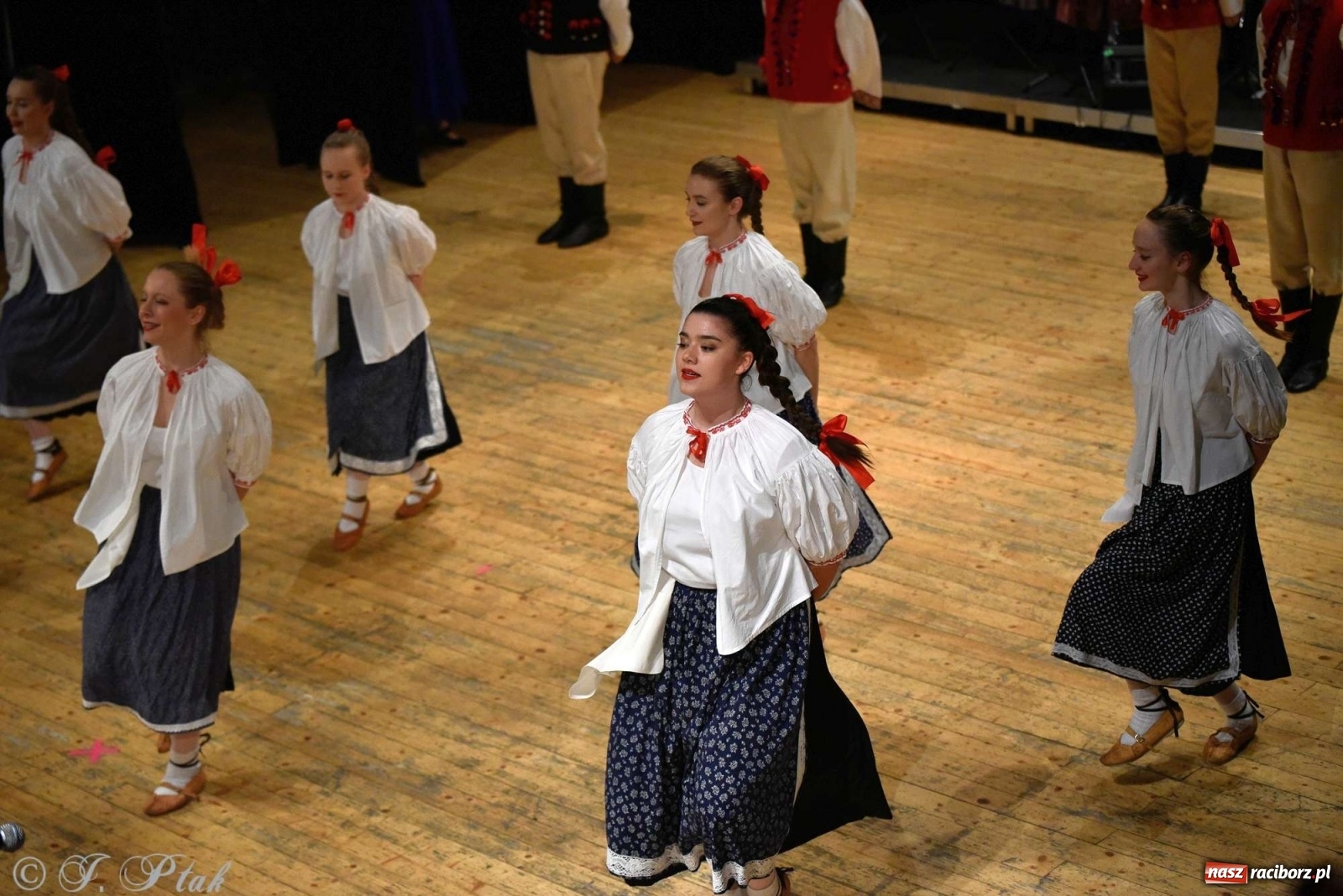 Zdjęcie w galerii na portalu naszraciborz.pl: Zespoły Źródła w koncercie charytatywnym na rzecz Kamilka wiadomości z regionu