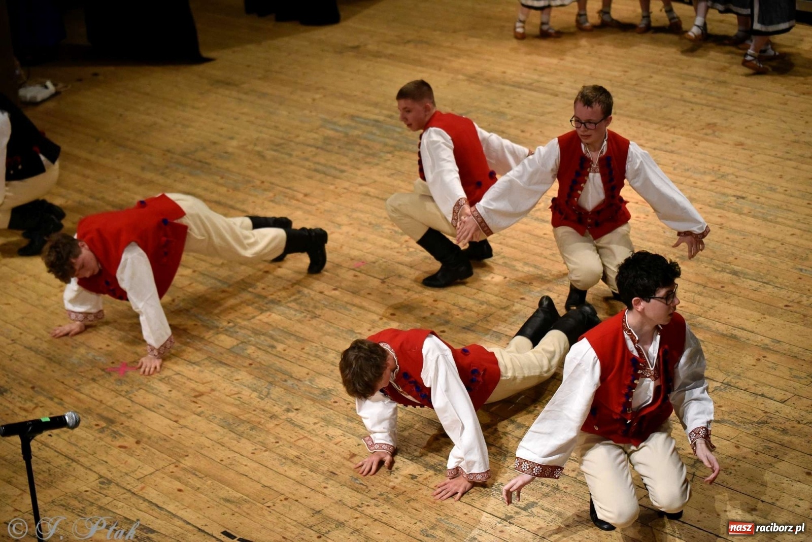 Zdjęcie w galerii na portalu naszraciborz.pl: Zespoły Źródła w koncercie charytatywnym na rzecz Kamilka wiadomości z regionu