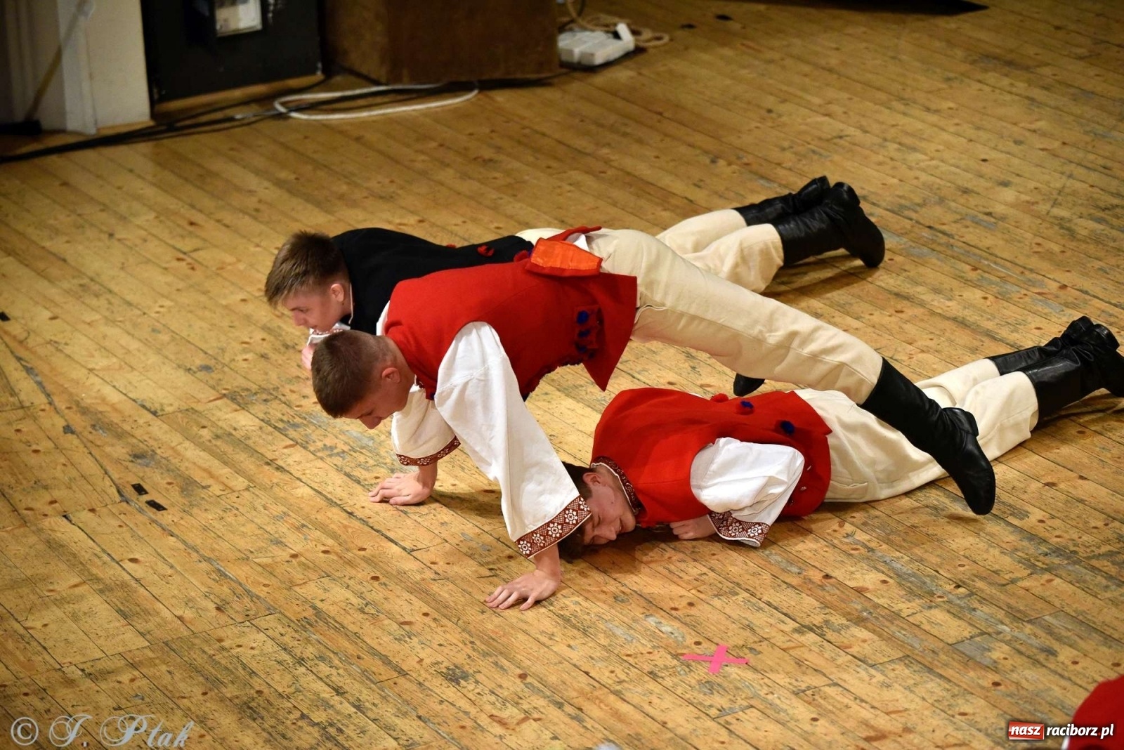 Zdjęcie w galerii na portalu naszraciborz.pl: Zespoły Źródła w koncercie charytatywnym na rzecz Kamilka wiadomości z regionu