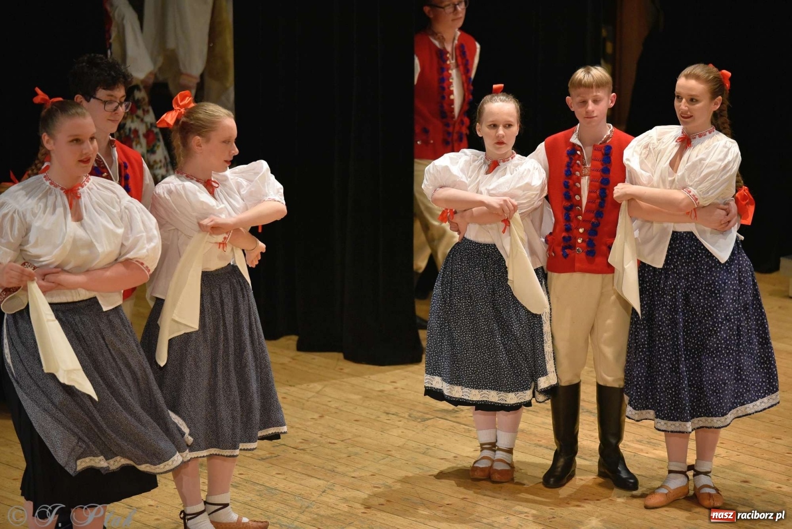 Zdjęcie w galerii na portalu naszraciborz.pl: Zespoły Źródła w koncercie charytatywnym na rzecz Kamilka wiadomości z regionu