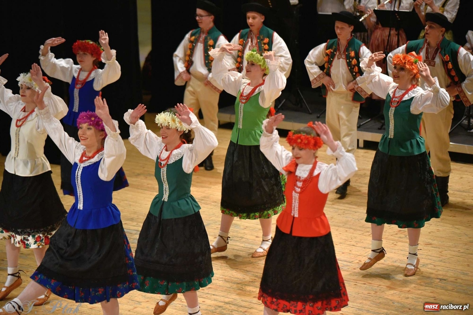 Zdjęcie w galerii na portalu naszraciborz.pl: Zespoły Źródła w koncercie charytatywnym na rzecz Kamilka wiadomości z regionu