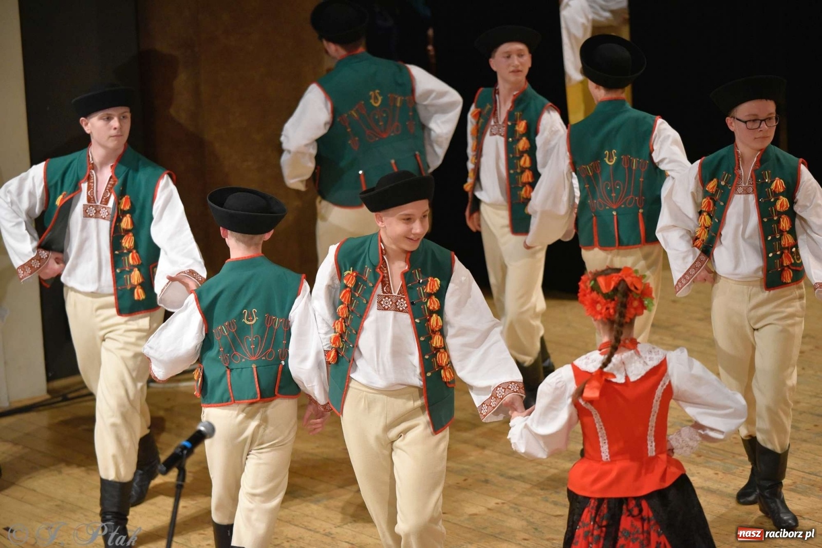 Zdjęcie w galerii na portalu naszraciborz.pl: Zespoły Źródła w koncercie charytatywnym na rzecz Kamilka wiadomości z regionu