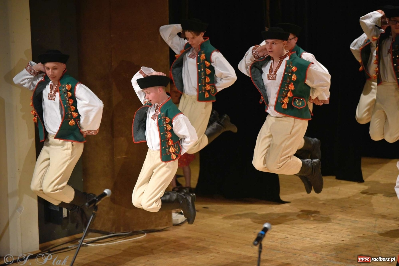 Zdjęcie w galerii na portalu naszraciborz.pl: Zespoły Źródła w koncercie charytatywnym na rzecz Kamilka wiadomości z regionu