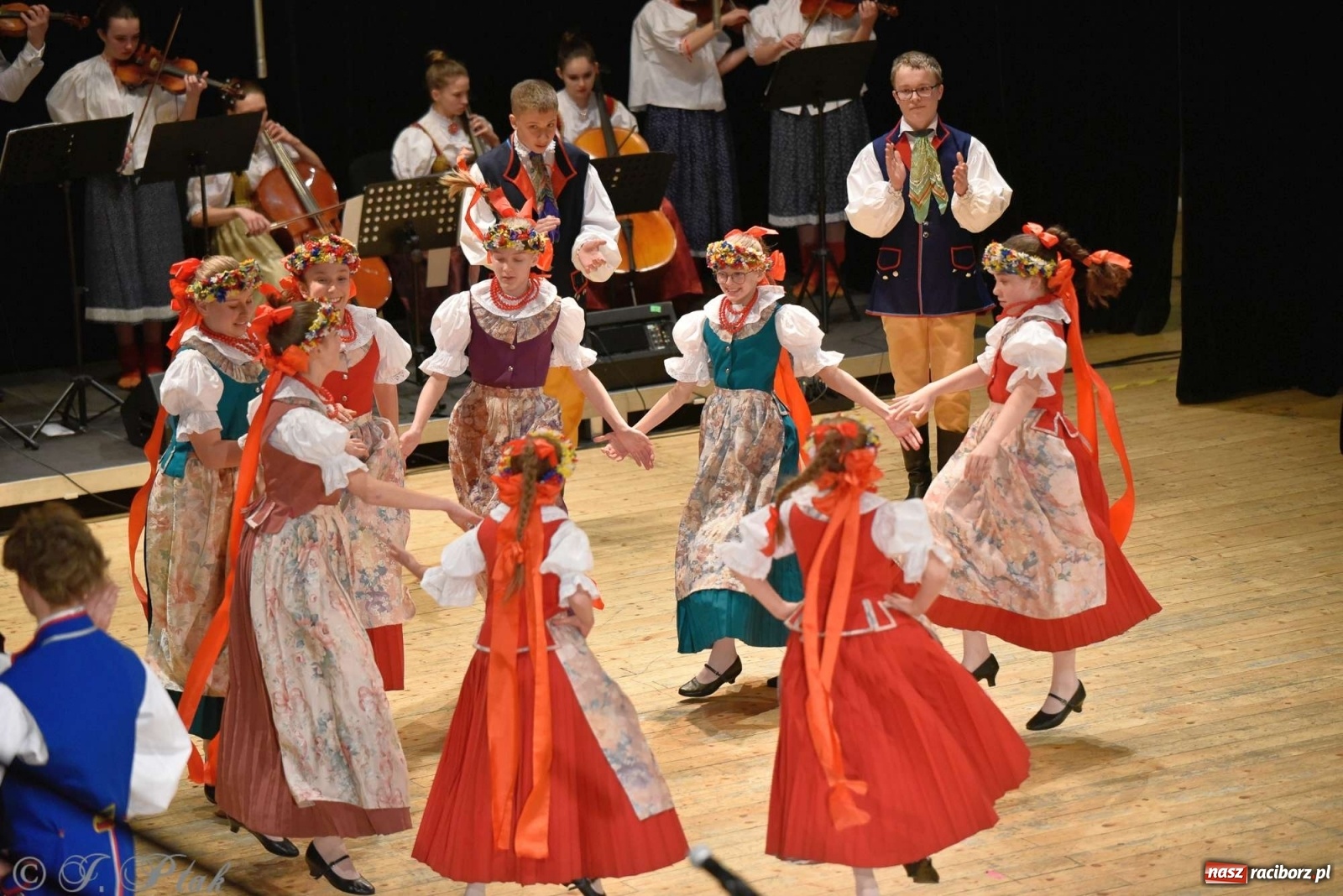 Zdjęcie w galerii na portalu naszraciborz.pl: Zespoły Źródła w koncercie charytatywnym na rzecz Kamilka wiadomości z regionu