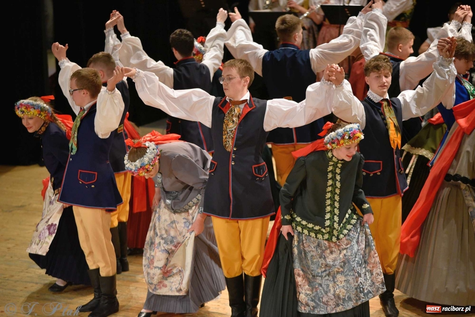 Zdjęcie w galerii na portalu naszraciborz.pl: Zespoły Źródła w koncercie charytatywnym na rzecz Kamilka wiadomości z regionu