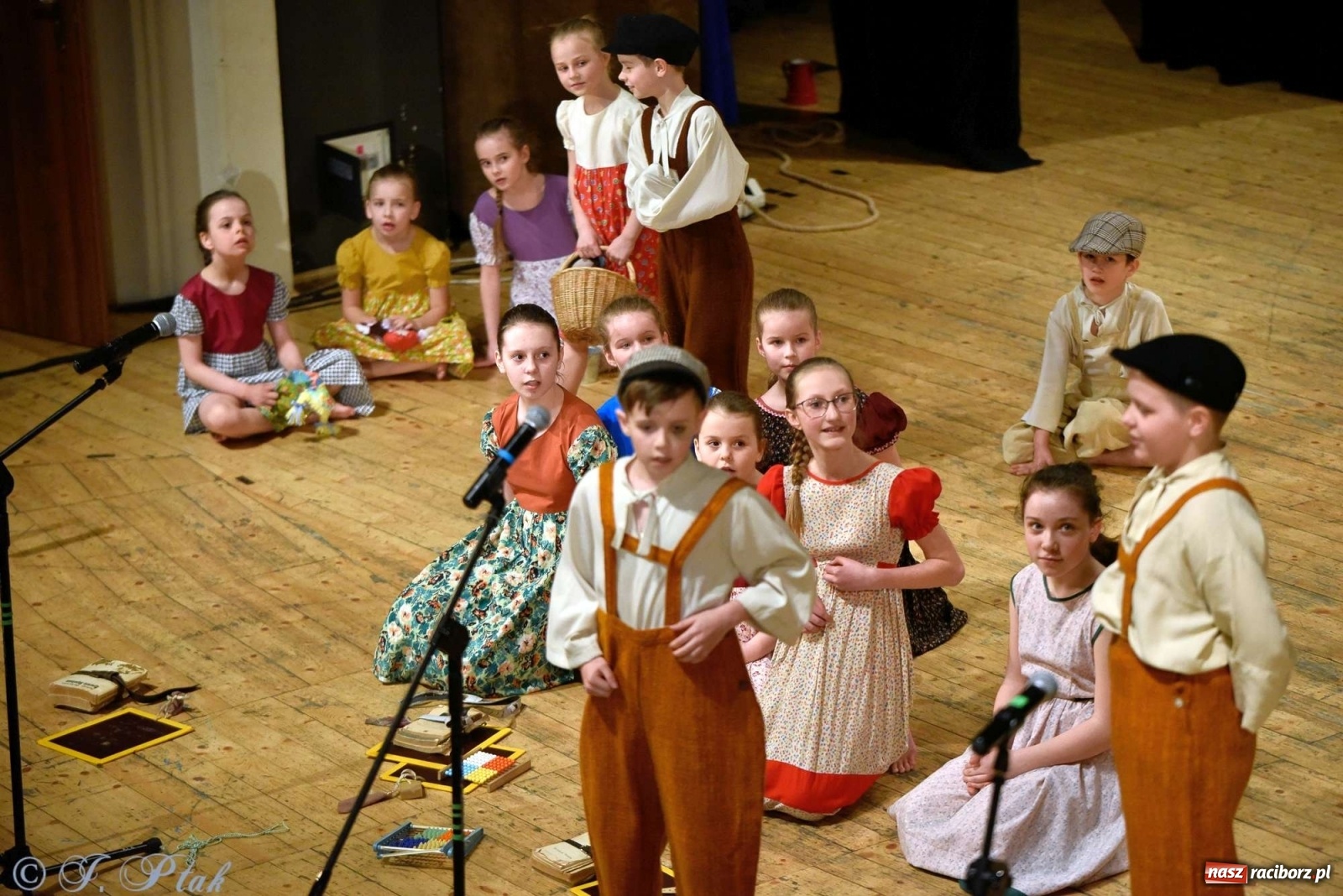 Zdjęcie w galerii na portalu naszraciborz.pl: Zespoły Źródła w koncercie charytatywnym na rzecz Kamilka wiadomości z regionu