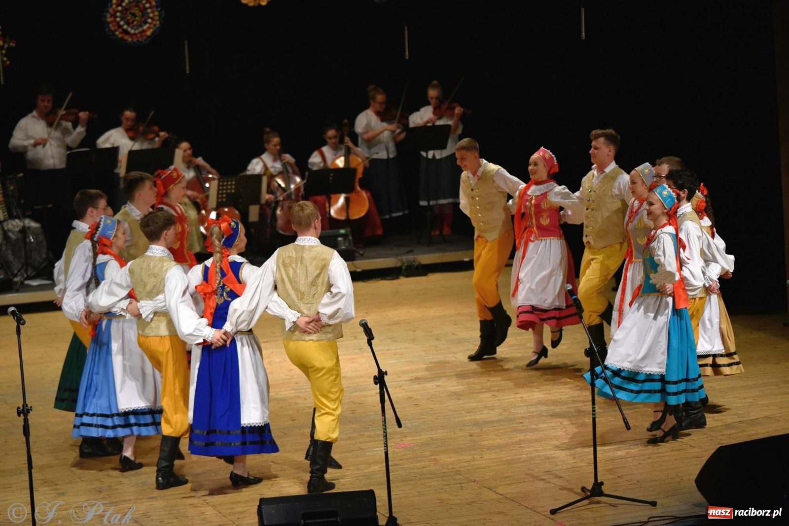 Zdjęcie w galerii na portalu naszraciborz.pl: Zespoły Źródła w koncercie charytatywnym na rzecz Kamilka wiadomości z regionu