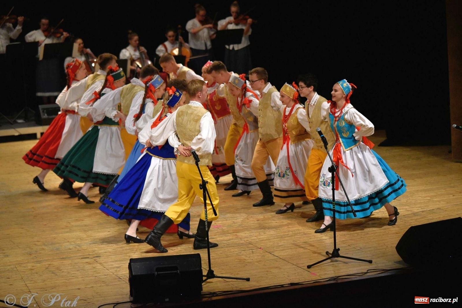 Zdjęcie w galerii na portalu naszraciborz.pl: Zespoły Źródła w koncercie charytatywnym na rzecz Kamilka wiadomości z regionu
