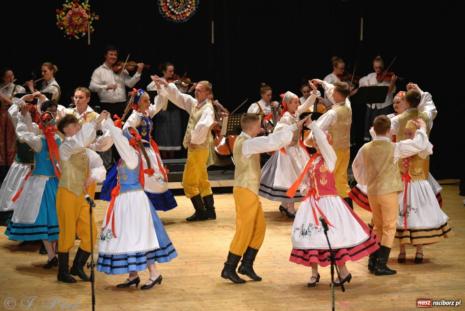 Zdjęcie w galerii na portalu naszraciborz.pl: Zespoły Źródła w koncercie charytatywnym na rzecz Kamilka wiadomości z regionu