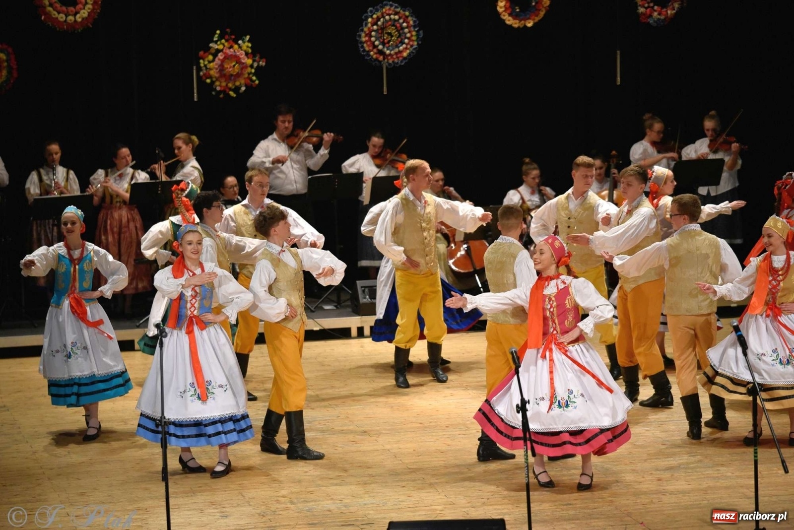 Zdjęcie w galerii na portalu naszraciborz.pl: Zespoły Źródła w koncercie charytatywnym na rzecz Kamilka wiadomości z regionu